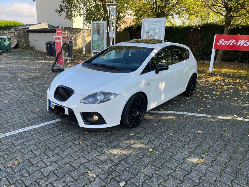 Seat Leon 96.544 km 9.000 € Kreuzau 52372