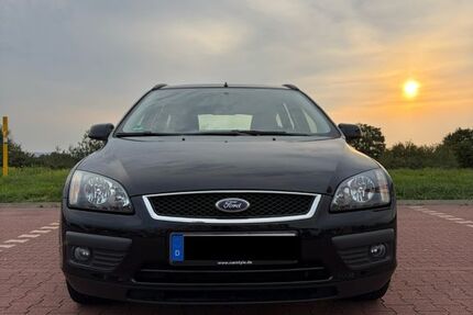 Ford Focus 49.500 km 7.500 &euro; Düren 52353