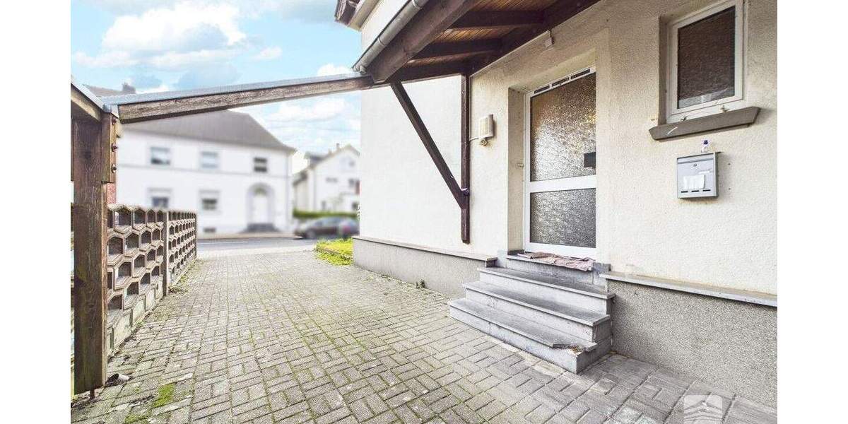 Einfamilienhaus Geilenkirchen - 6 Zimmer, 154 m&sup2;, 259.000&euro; | Angebot:25707378