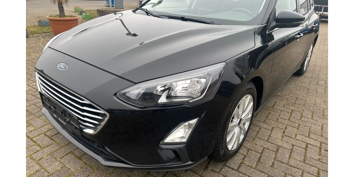 Ford Focus 154.000 km 9.499 &euro; würselen 52146