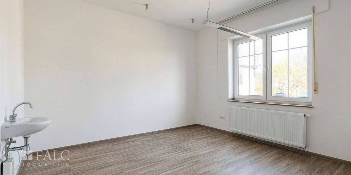 Gewerbeobjekt Eschweiler Röthgen - 6 Zimmer, 115 m&sup2;, 1.000&euro; | Angebot:26141228