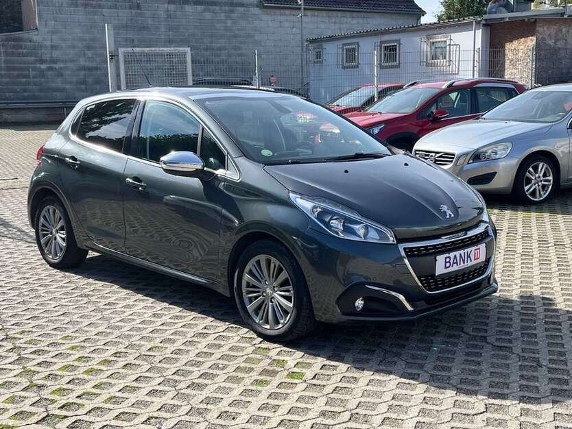 Peugeot 208 124.051 km 6.400 € Würselen 52146