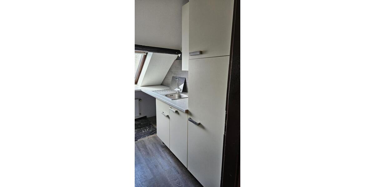 Dachgeschoßwohnung Alsdorf - 2 Zimmer, 89 m&sup2;, 650&euro; | Angebot:25655173