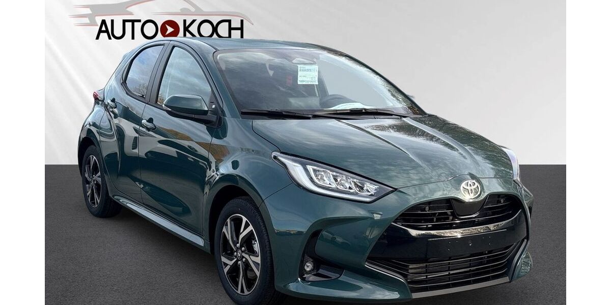 Toyota Yaris 2.500 km 26.890 € Eschweiler 52249