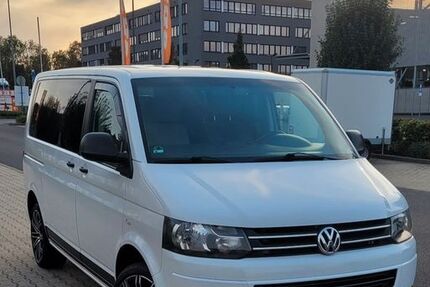 VW T5 Transporter 380.000 km 8.900 &euro; Stolberg 52223