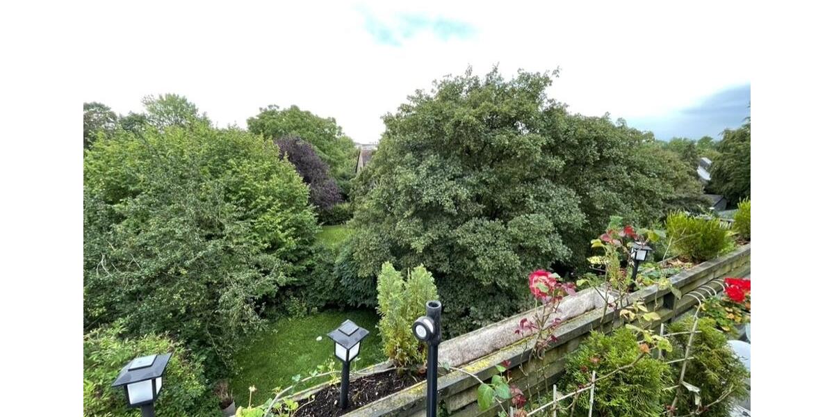 Dachgeschoßwohnung Aachen Aachen-Mitte - 2.5 Zimmer, 73 m&sup2;, 800&euro; | Angebot:25790791