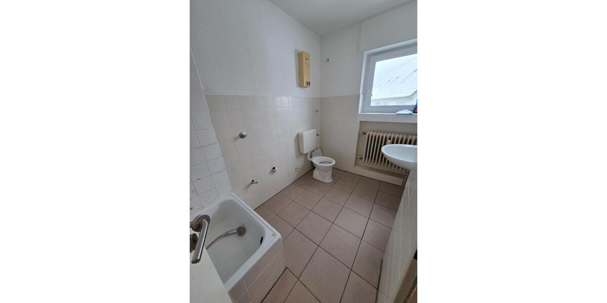 Bezugsfreie Wohnung mit Balkon & zusätzlichem Speicher in Brand 1 zimmer