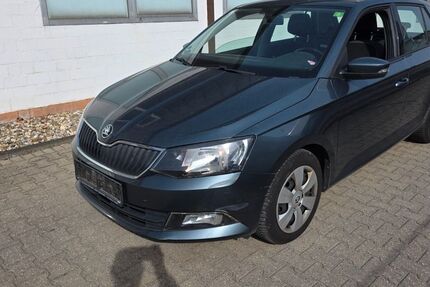 Skoda Fabia 245.000 km 2.790 &euro; Eschweiler 52249