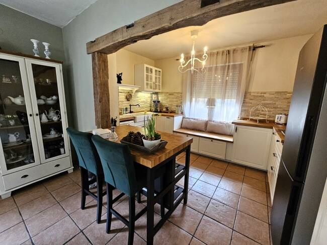 Mehrfamilienhaus, Wohnhaus Simmerath Dedenborn - 6 Zimmer, 228 m&sup2;, 395.000&euro; | Angebot:26029910