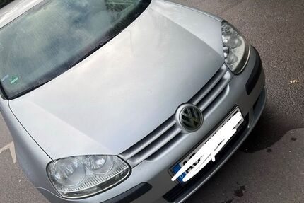 VW Golf 215.000 km 2.700 &euro; Eschweiler 52249