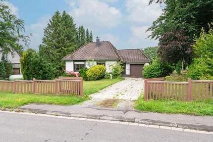 PHI AACHEN - Charmantes Wohnhaus mit Garage und Potenzial auf großem Grundstück in Monschau-Höfen! 2 zimmer