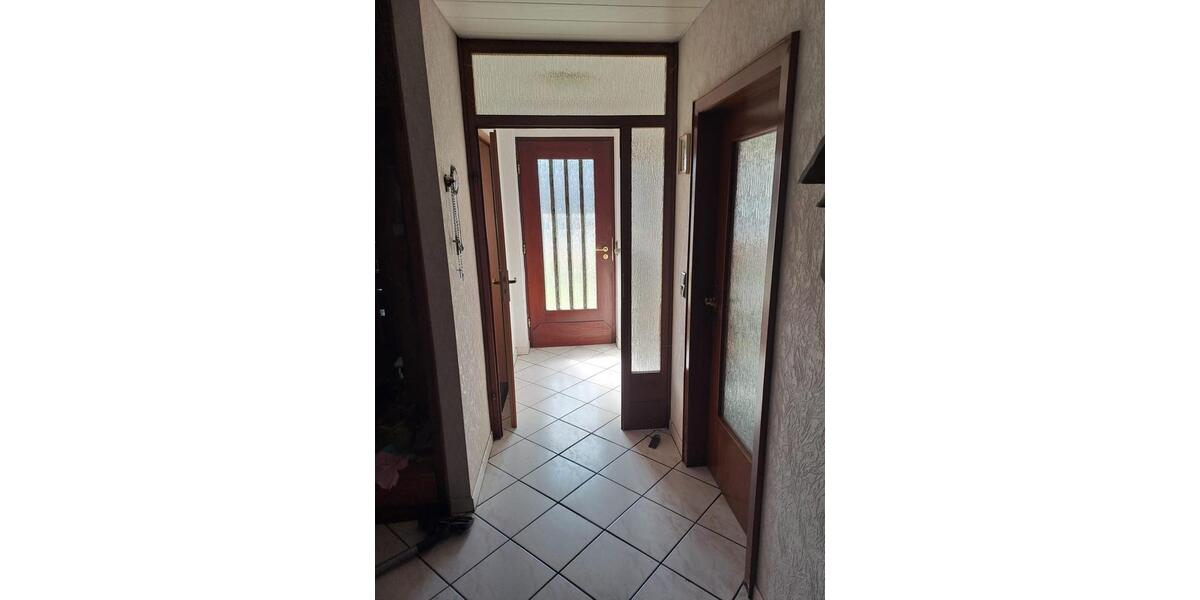 Einfamilienhaus Düren Rölsdorf - 7 Zimmer, 200 m&sup2;, 1.750&euro; | Angebot:26229005