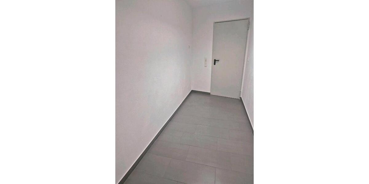 Einfamilienhaus KFW55 232m 2011 2 Garagen mit Restarbeiten 5 zimmer