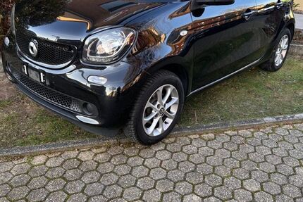 Smart ForFour 144.685 km 5.600 &euro; Düren 52355