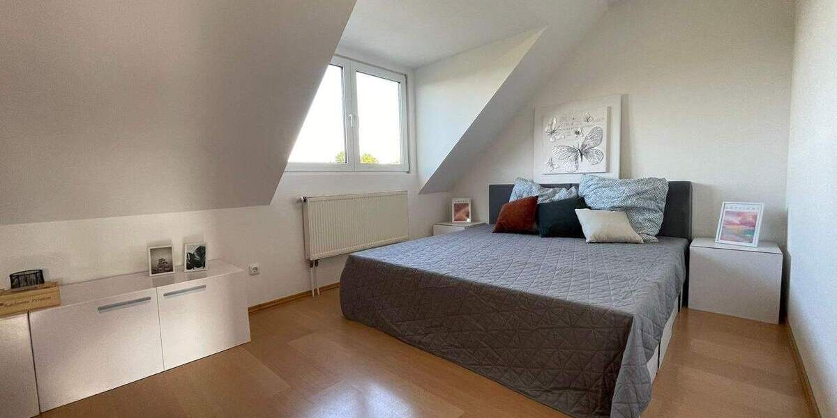 Etagenwohnung Alsdorf - 4 Zimmer, 123 m&sup2;, 299.000&euro; | Angebot:25674527