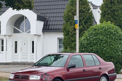 VW Vento 150.000 km 1.990 € Jülich 52428