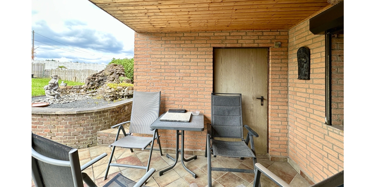 JÄSCHKE - Ihr Platz für Neues – Doppelhaus + Bungalow und großem Grundstück in Traumlage von Breinig - Zweifamilienhaus Stolberg (Rheinland) / Breinig Breinig | Angebot:22209491