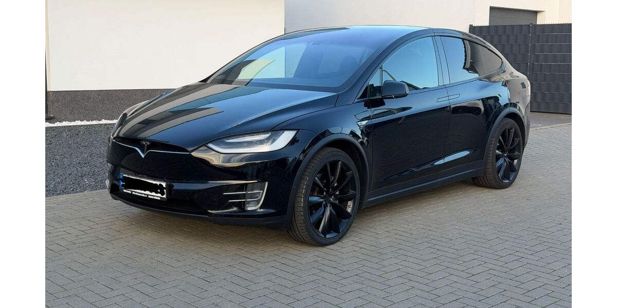 Tesla Model X 146.000 km 29.900 &euro; Düren 52353