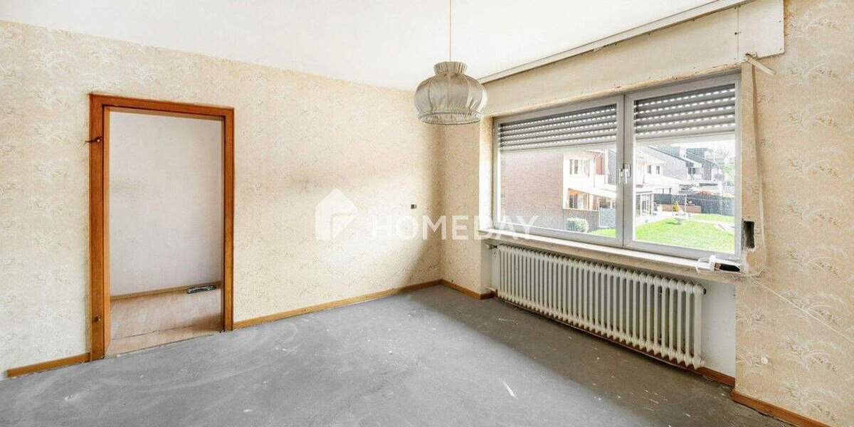 Geräumiges ZFH mit Garten, Balkon, Loggia, Garage und Ausbaupotenzial in ruhiger Lage 7 zimmer