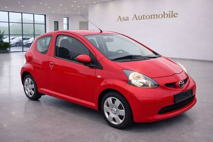 Toyota Aygo (X) 96.000 km 2.995 &euro; Düren 52351