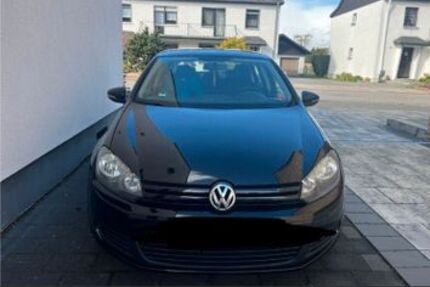 VW Golf 216.000 km 3.499 &euro; Baesweiler 52499