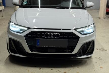 Audi A1 63.500 km 25.900 &euro; Würselen 52146
