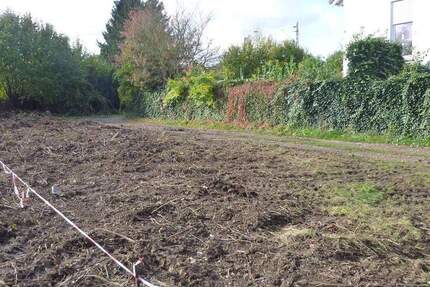 Baugrundstücke in Südlage in guter Wohnlage. Bebaubar mit Einfamilienhäusern. Eins bereits VERKAUFT zimmer