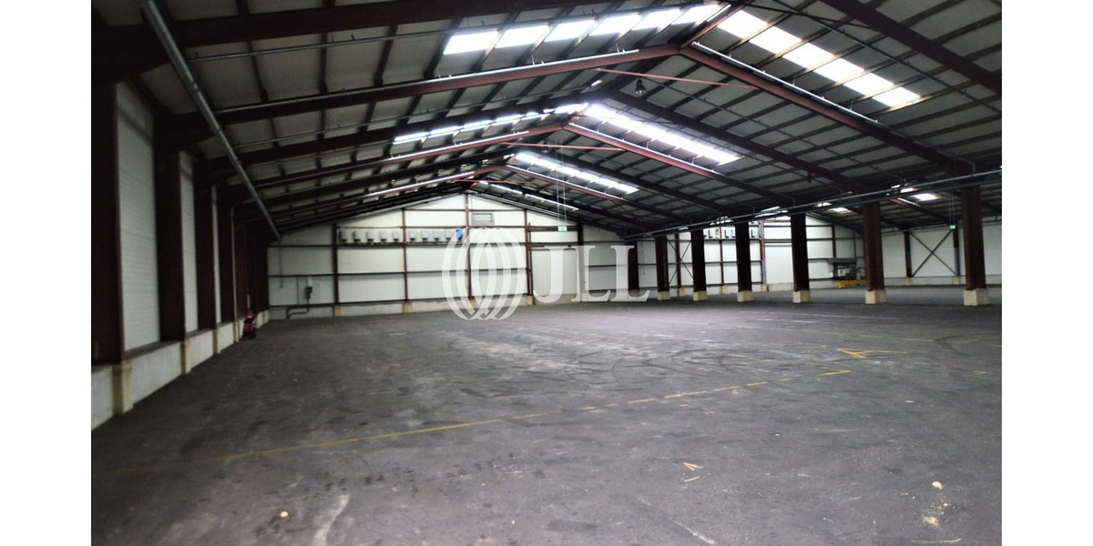 Grenznahe Lagerhalle zu den Niederlanden und Belgien - Ankauf über JLL zimmer