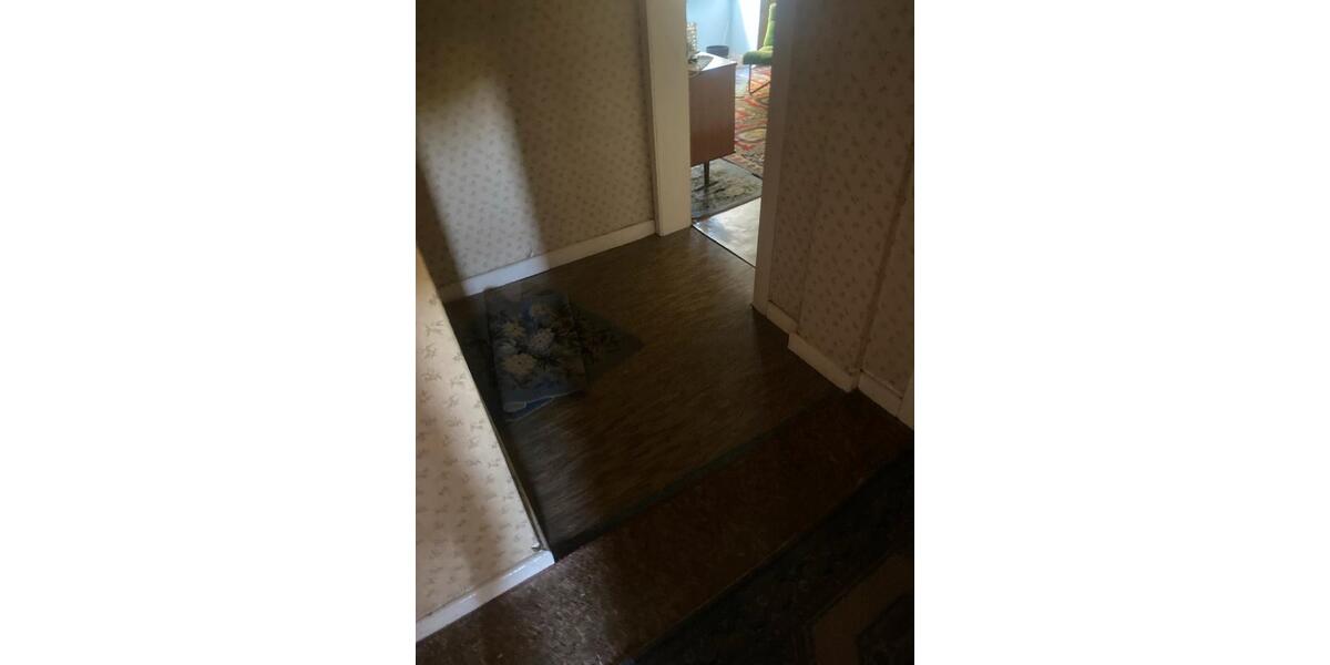 Dachgeschoßwohnung Aachen Aachen-Mitte - 6 Zimmer, 138 m&sup2;, 140.000&euro; | Angebot:26409878