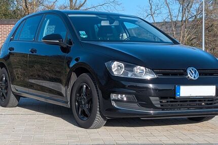 VW Golf 141.303 km 11.500 &euro; Aachen 52074