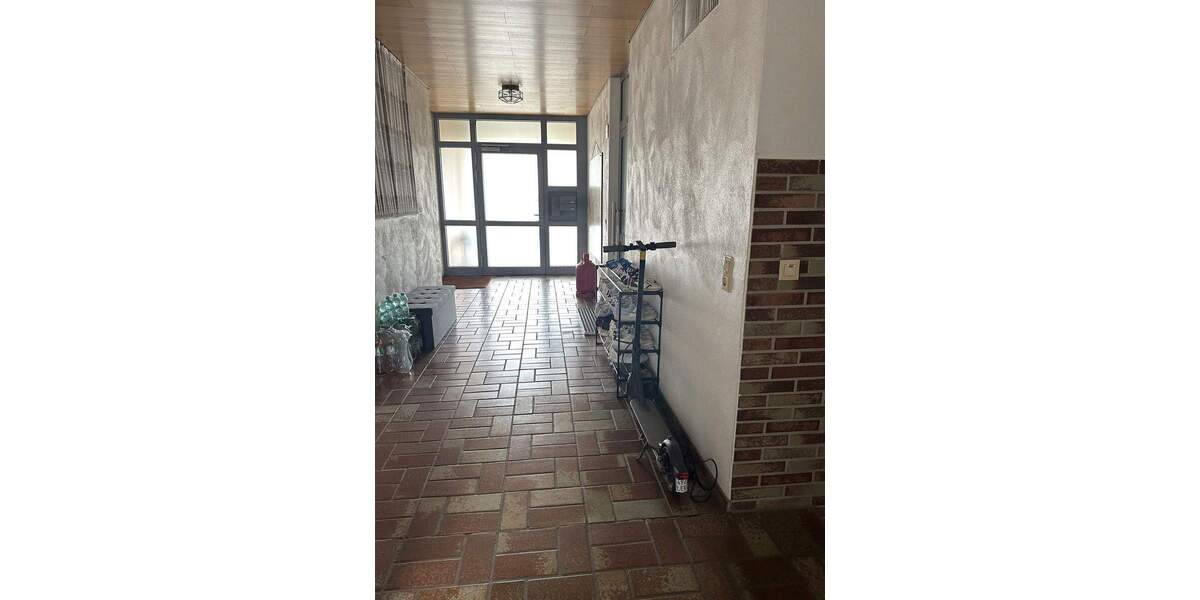 Schickes, modernes 2-Familienhaus mit drei Garagen in 52382 Niederzier 8 zimmer