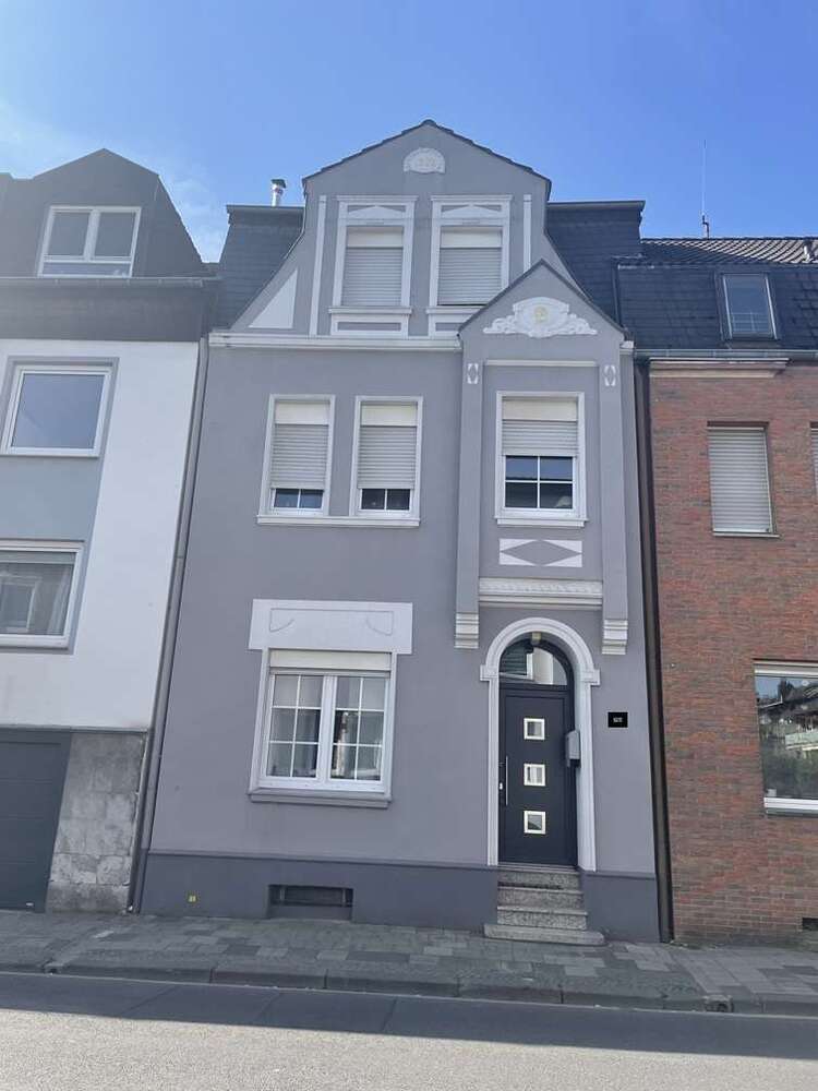 Haus zum Kaufen in Eschweiler 298.500 € 140 m²