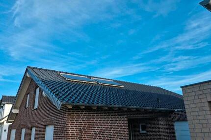 Einfamilienhaus KFW55 232m 2011 2 Garagen mit Restarbeiten 5 zimmer