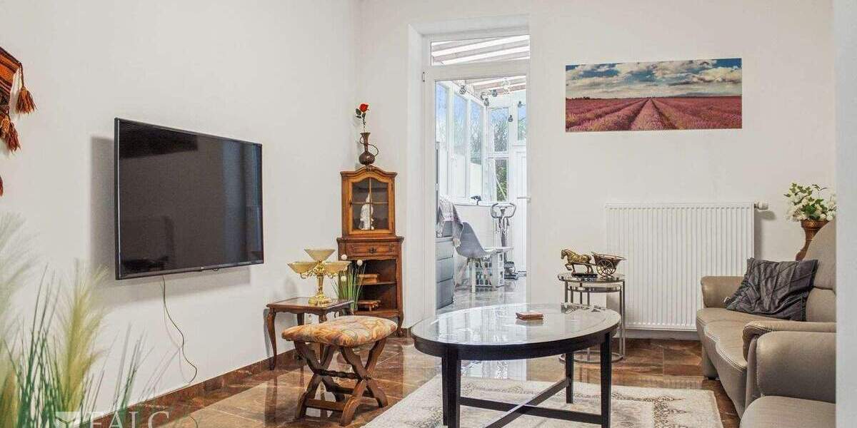 Reihenmittelhaus Eschweiler Röthgen - 3 Zimmer, 129 m&sup2;, 279.000&euro; | Angebot:25683275