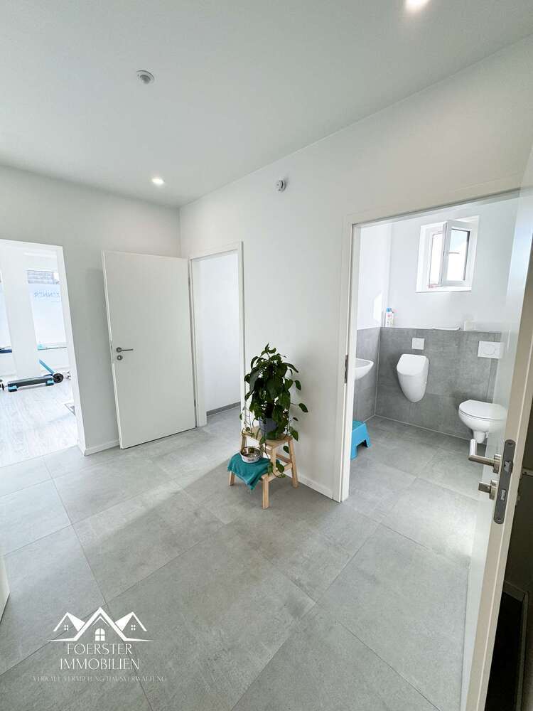 Büro in Alsdorf 245.000 € 91.7 m²