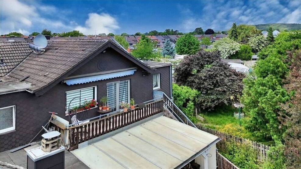 *** Idyllisches Wohnen: Wohnung mit Garten, Balkon und privatem Zugang ***