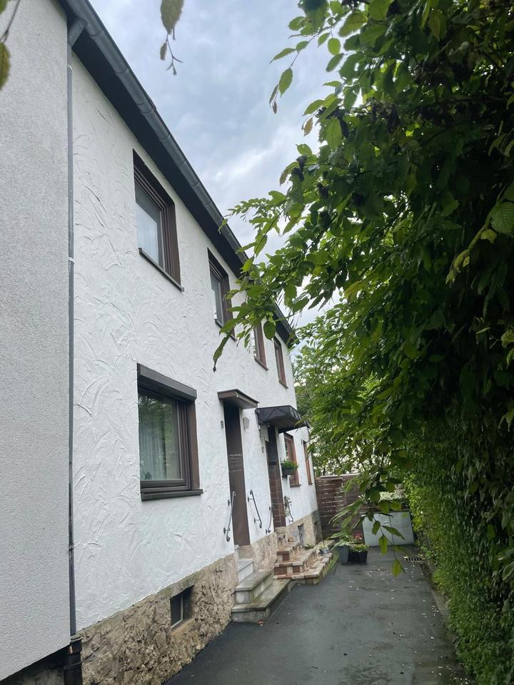 Haus mit Garten, 4 Zimmer, Keller, 2 WC & Einbauküche AB SOFORT