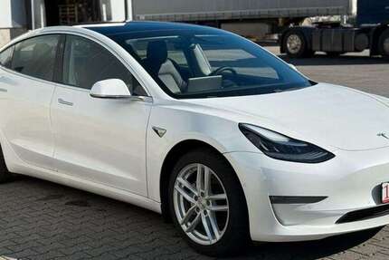 Tesla Model 3 161.663 km 18.990 &euro; Alsdorf - Aachen 52477
