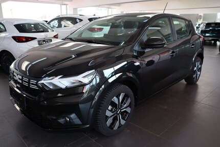 Dacia Sandero 8.200 km 15.700 &euro; Düren 52349