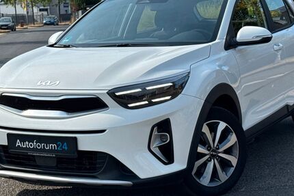 Kia Stonic 76.000 km 14.850 &euro; Jülich 52428