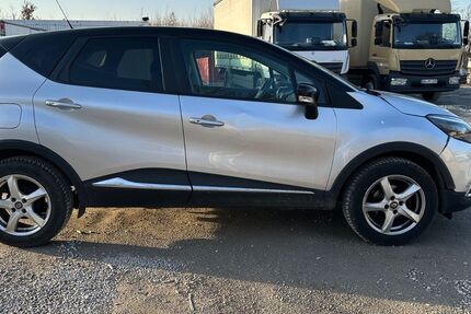 Renault Captur 103.000 km 4.990 &euro; Düren 52351