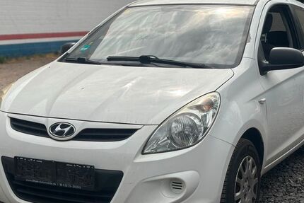 Hyundai i20 132.162 km 1.400 &euro; Düren 52349