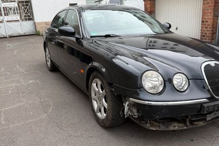 Jaguar S-Type 150.000 km 2.290 &euro; Aachen 52068