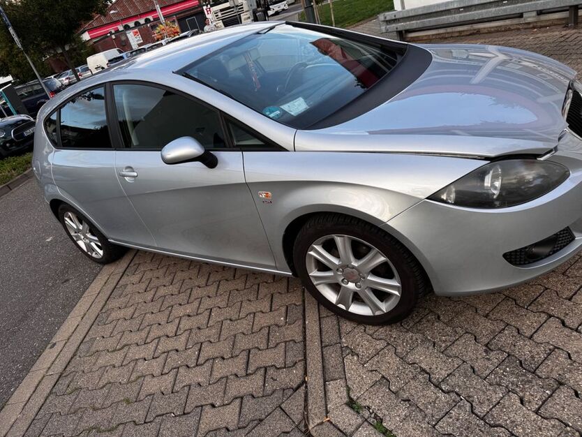 Seat Leon 173.300 km 3.900 € Düren 52349