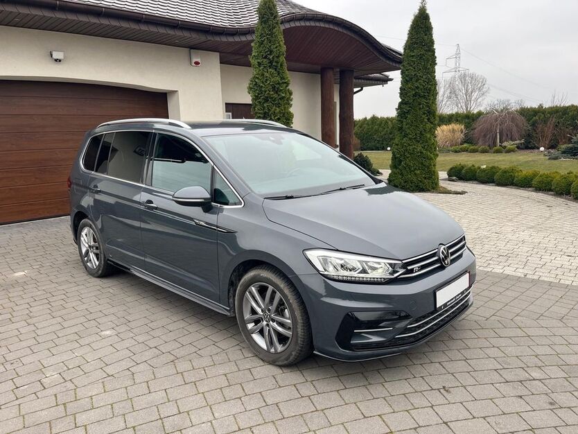 VW Touran 28.000 km 25.999 € Aachen 52080