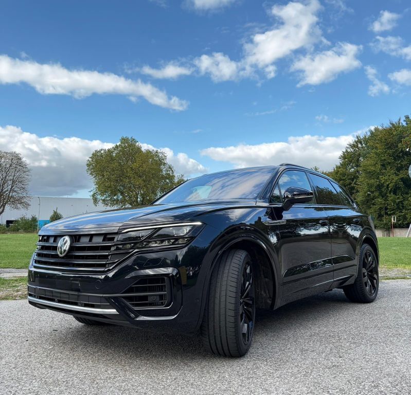 VW Touareg 13.876 km 55.000 € Langerwehe 52379