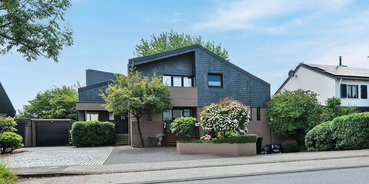 PHI AACHEN - Sonnenverwöhntes Wohnglück mit Einliegerwohnung, Spa-Bereich und Garagen in Aachen! 6 zimmer