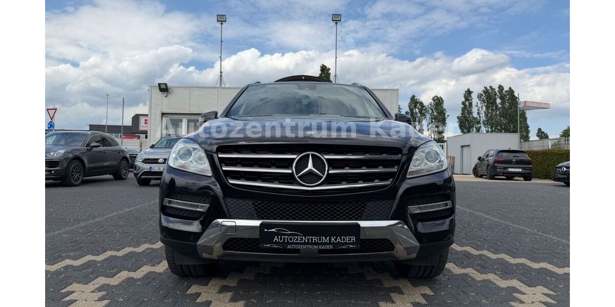 Mercedes-Benz ML 350 218.000 km 19.900 &euro; Eschweiler 52249