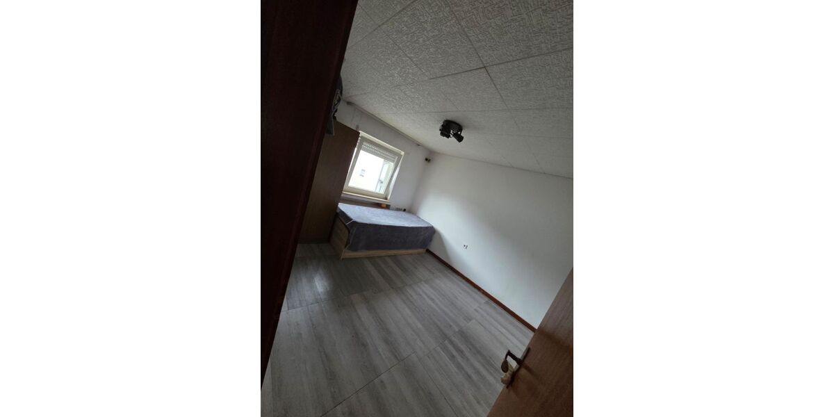 Doppelhaushälfte mit viel Potential ab 01.02.2026 in 52477 zu mieten 4 zimmer