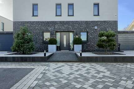 Haus Stolberg (Rheinland) / Breinig Breinig - 6 Zimmer, 228 m&sup2;, 1.095.000&euro; | Angebot:24627476